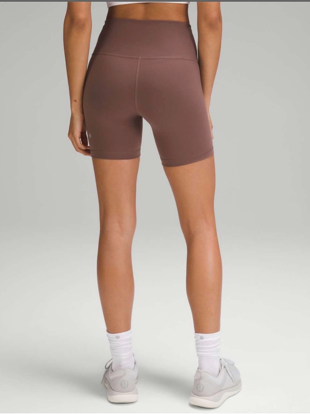 Lululemon Wunder Train High-Rise Short 6"
Dark Oxide Size 8 NWOT - Picture 2 of 13